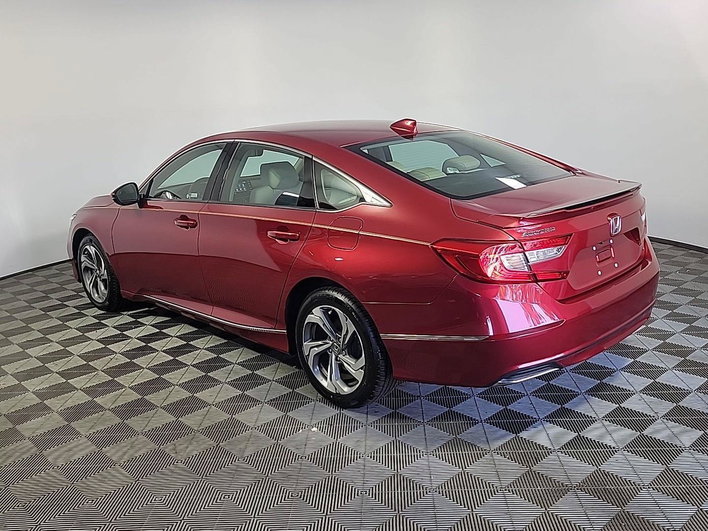 Certified 2019 Honda Accord EX-L image 9