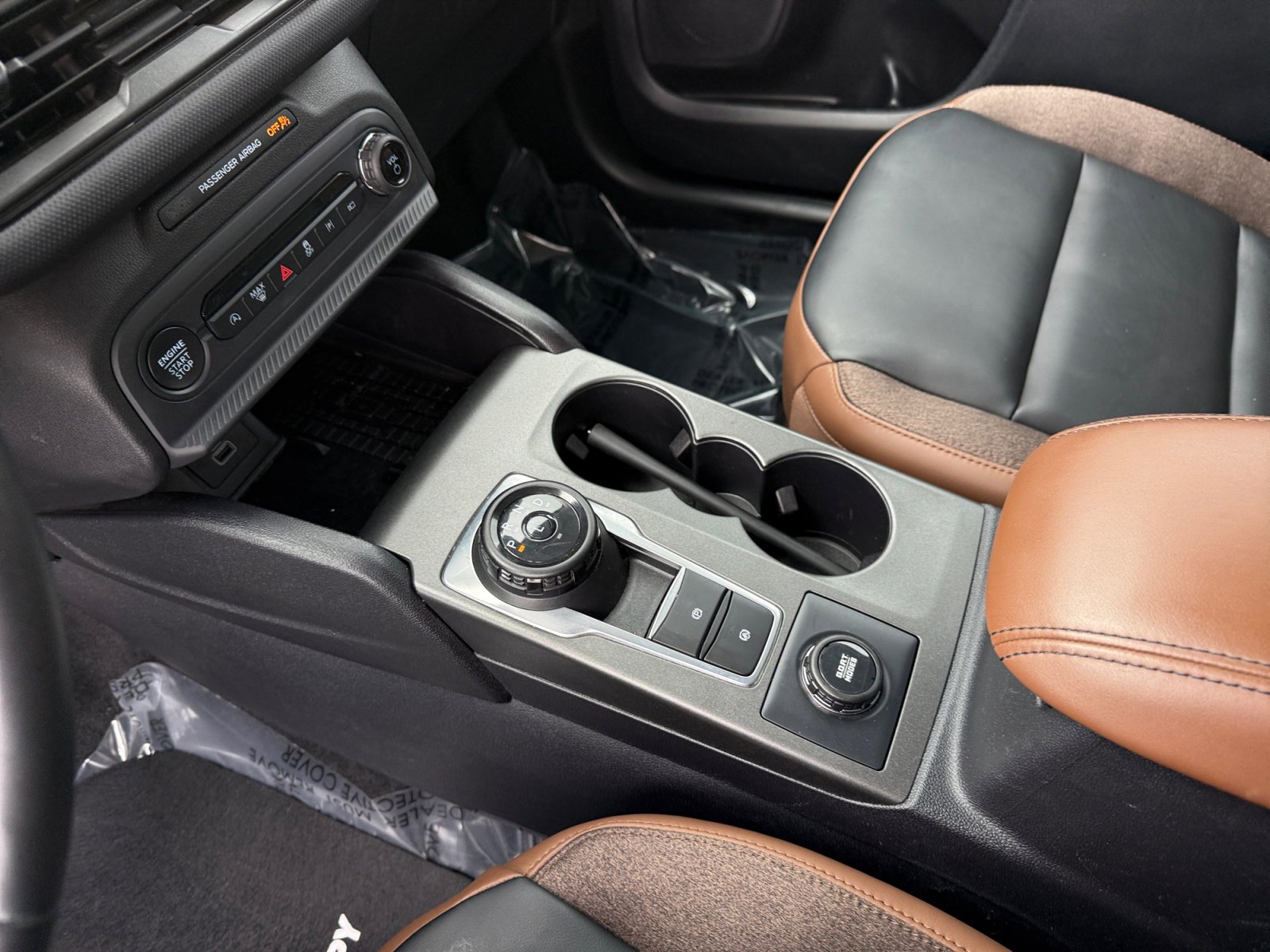 Certified 2025 Ford Bronco Sport Outer Banks w/ Outer Banks Tech Package+ AWD/4WD image 13