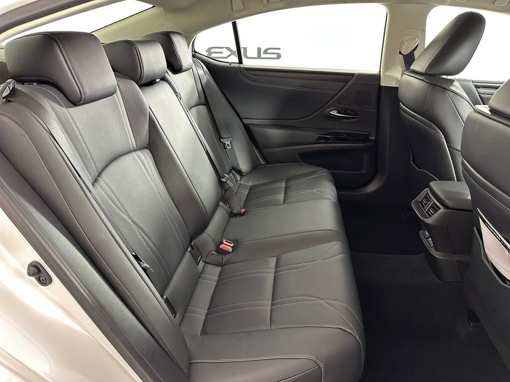 Used 2025 Lexus ES 350 Luxury w/ Technology Package image 20