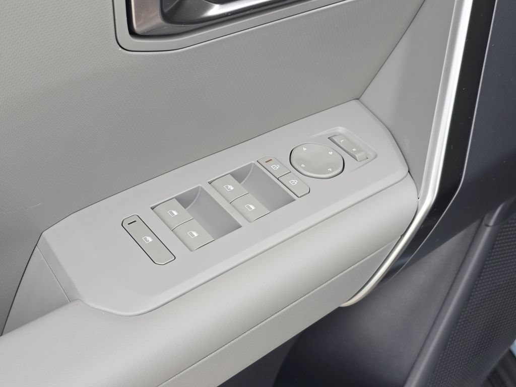 New 2027 Kia Seltos S FWD image 19