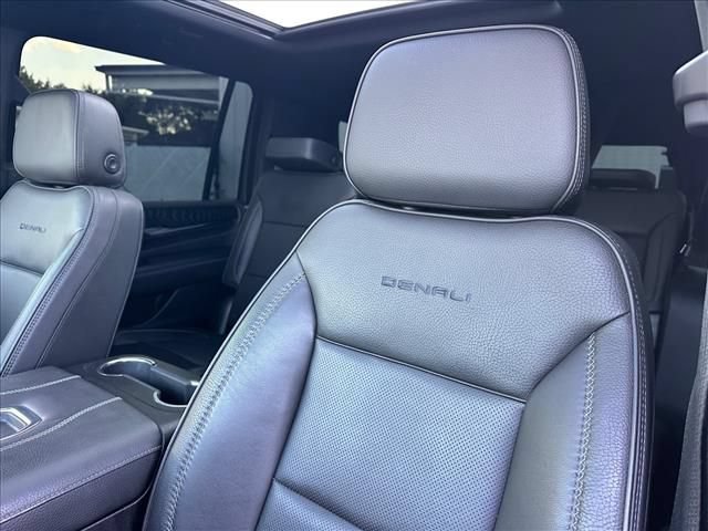 Certified 2023 GMC Yukon XL Denali AWD/4WD image 25