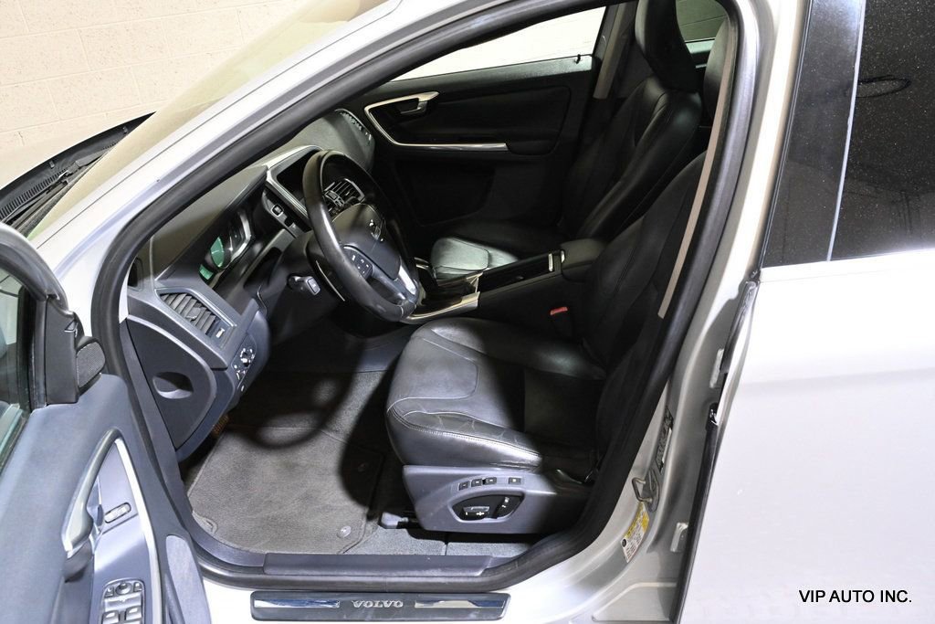 Used 2015 Volvo XC60 T6 Premier Plus image 11