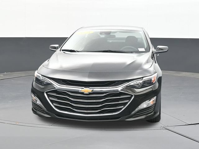 Used 2025 Chevrolet Malibu LT FWD image 2
