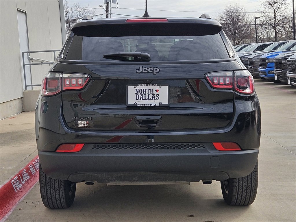 New 2026 Jeep Compass Latitude image 4