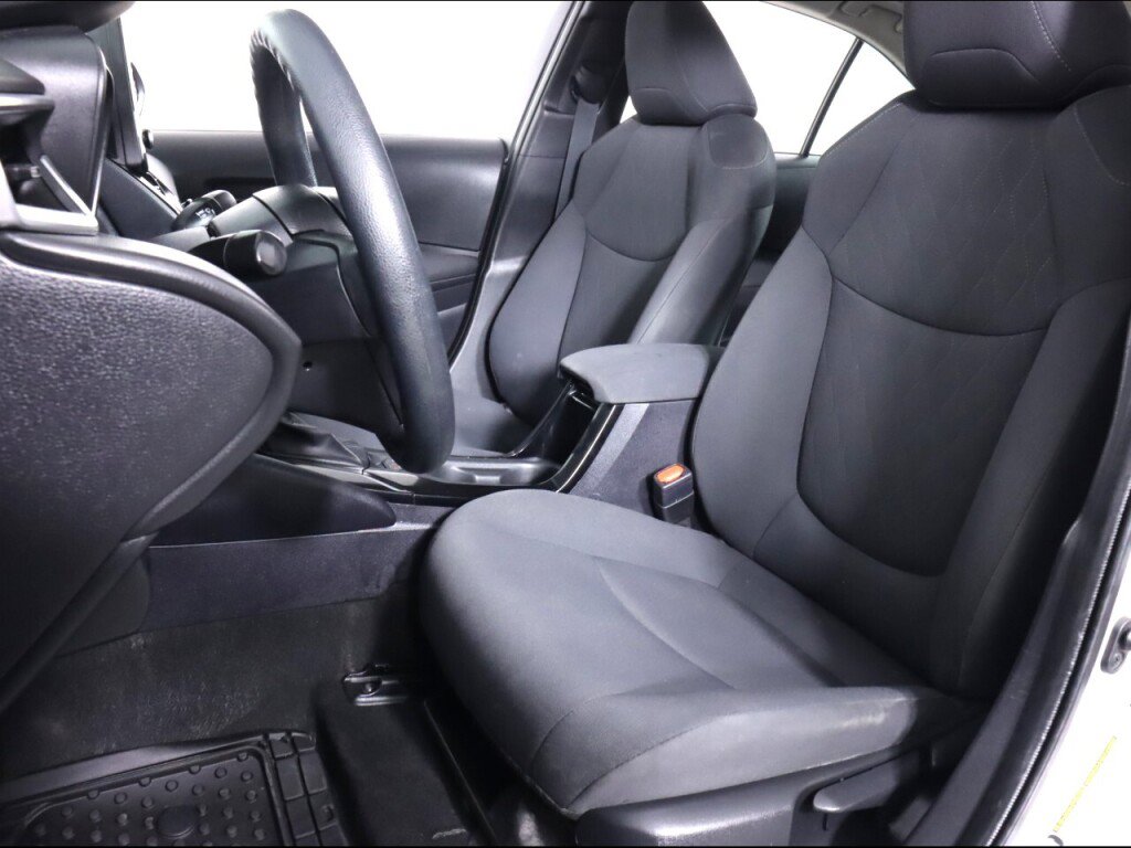 Used 2022 Toyota Corolla LE FWD image 29