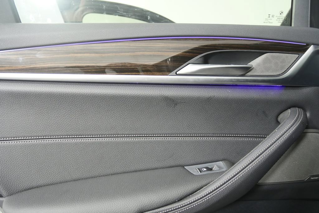 Used 2022 BMW 540i w/ M Sport Package image 13