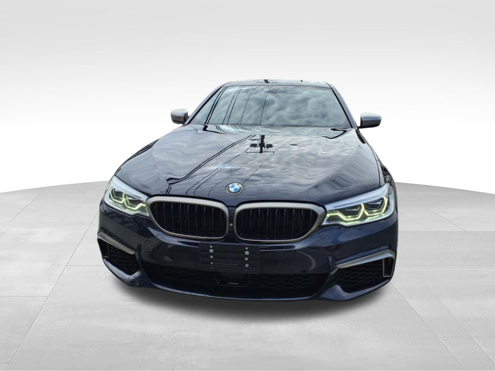 Used 2019 BMW M550i xDrive image 2