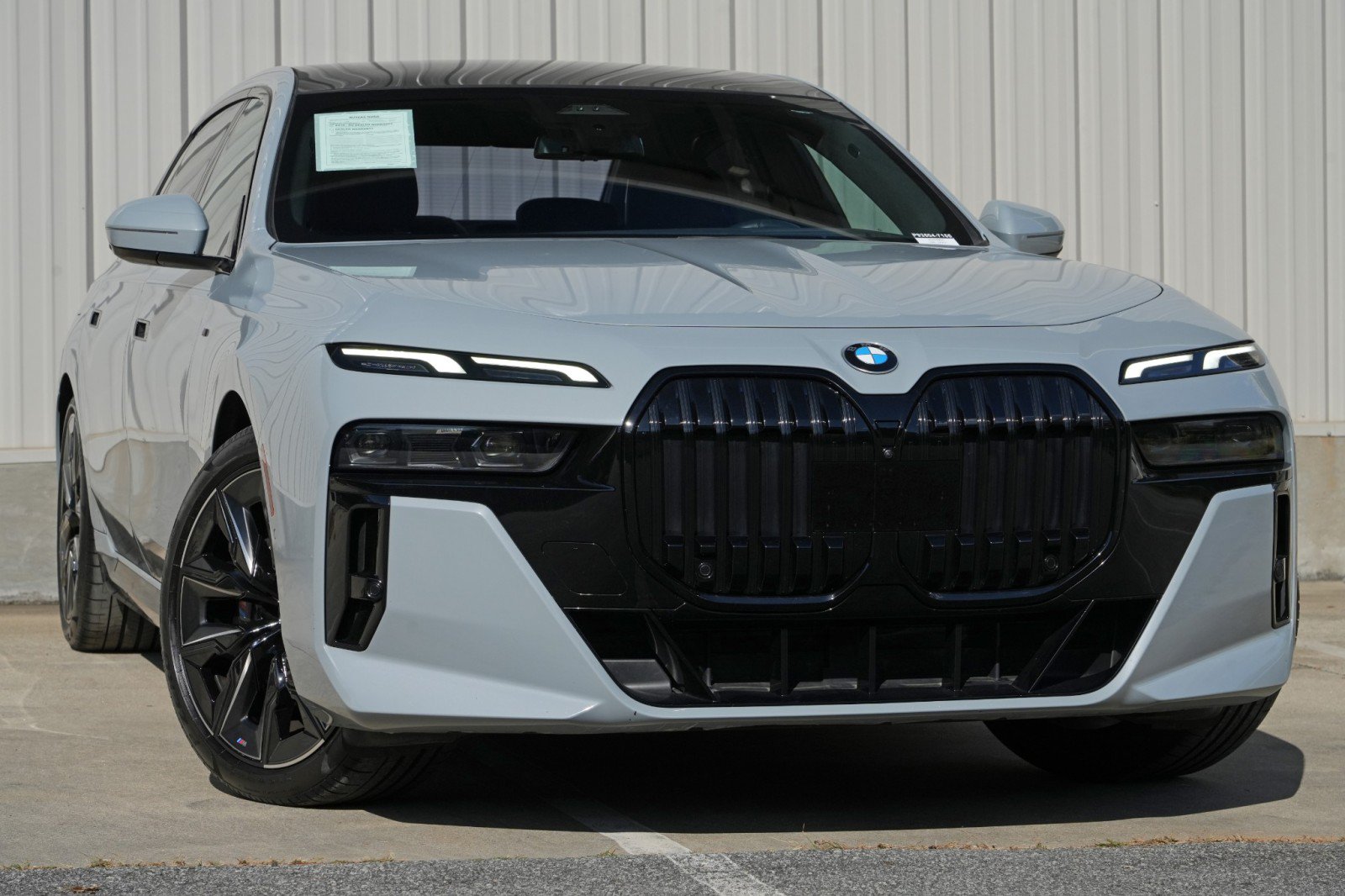 Used 2024 BMW 740i w/ M Sport Professional Package RWD image 4