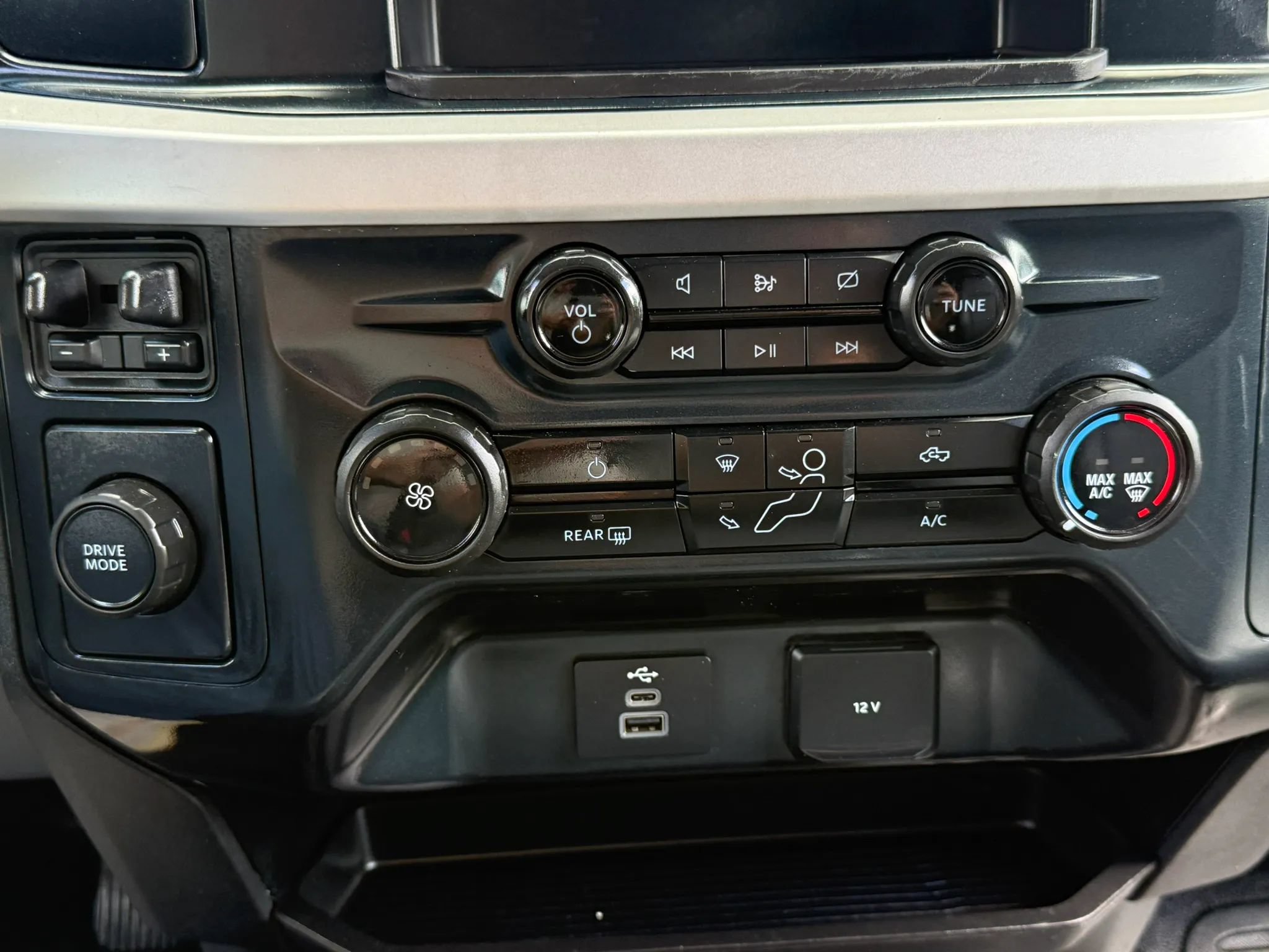 Used 2023 Ford F450 XL RWD image 14