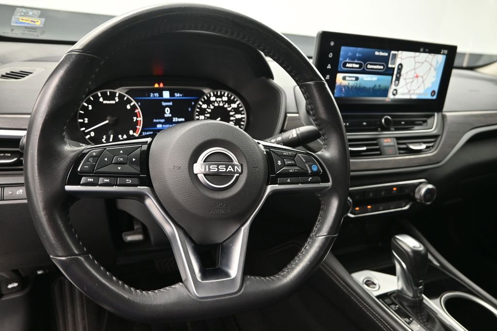 Used 2023 Nissan Altima 2.5 SV w/ SV Premium Package FWD image 19