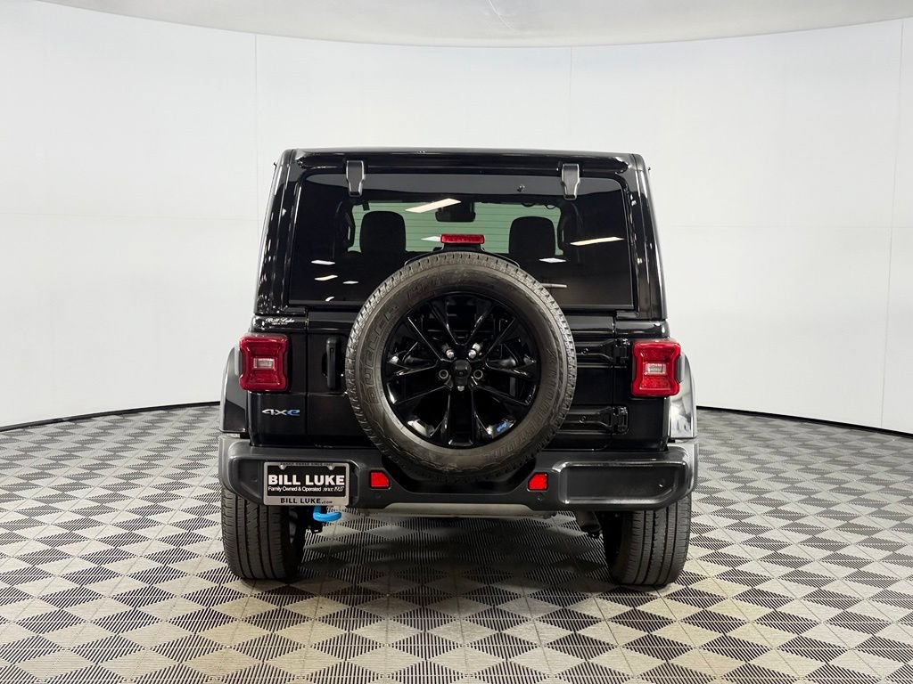 Certified 2023 Jeep Wrangler Unlimited Sahara w/ Safety Group AWD/4WD image 8