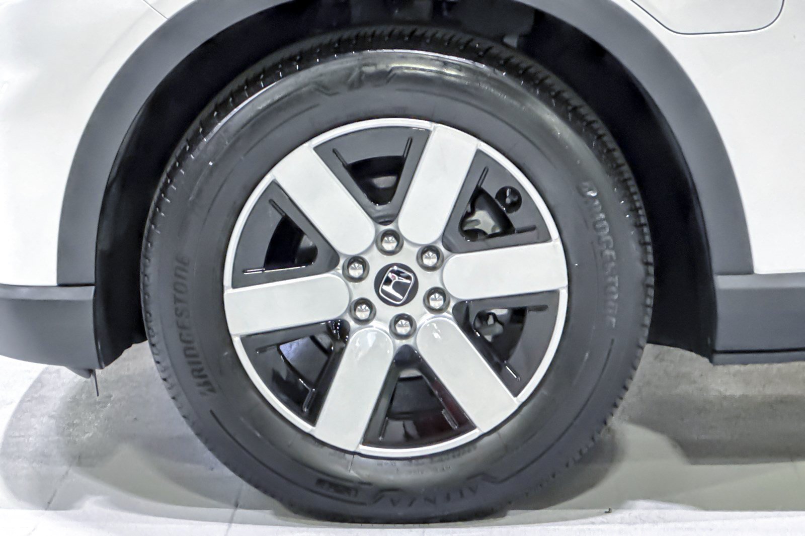 Used 2024 Honda Prologue EX image 13