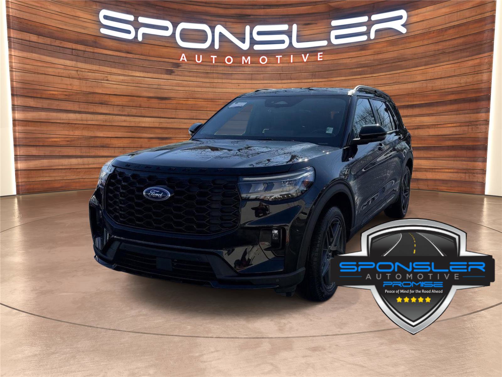 Used 2025 Ford Explorer ST-Line w/ ST-Line Street Pack image 1