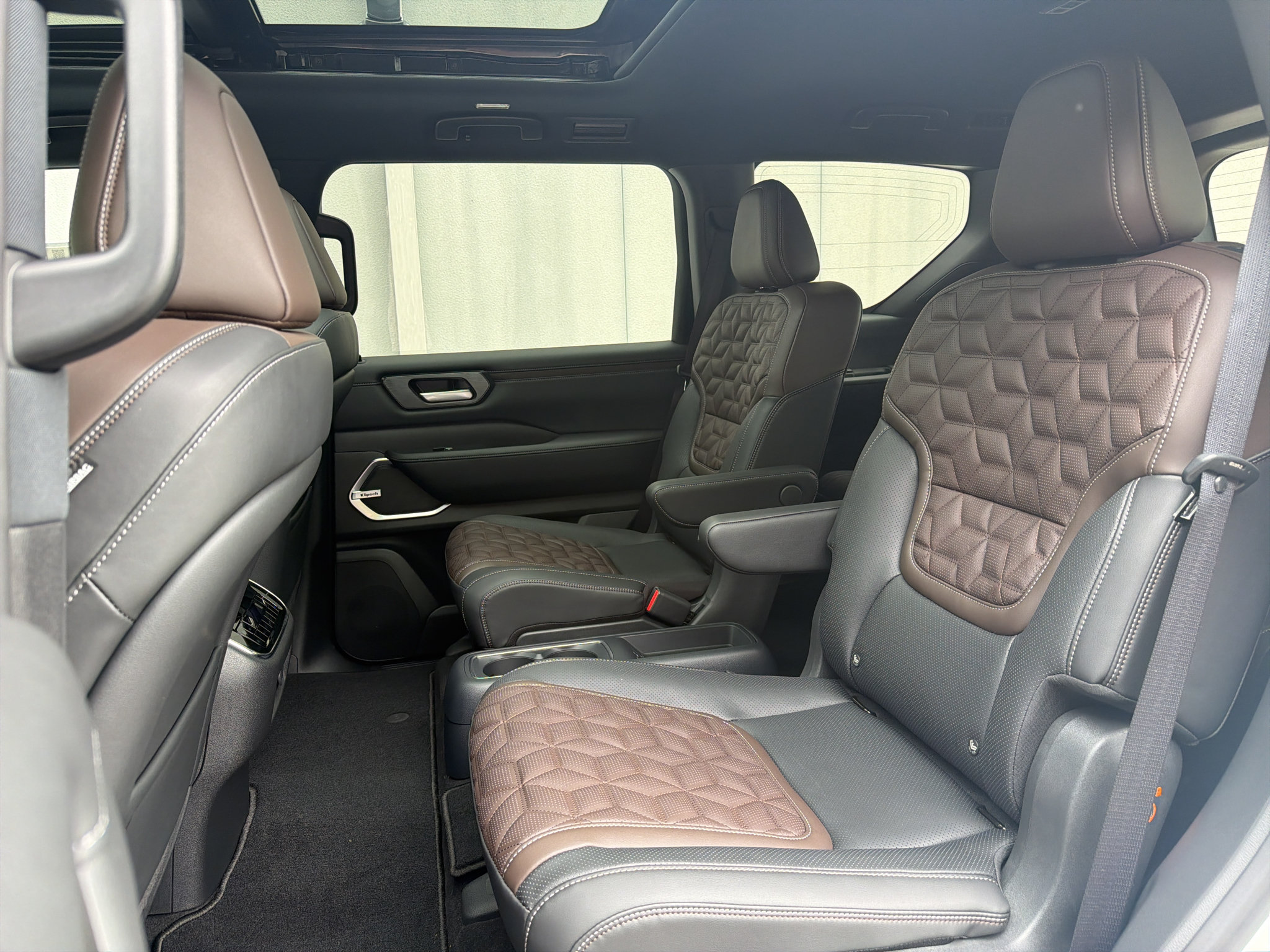 New 2026 Nissan Armada Platinum AWD/4WD image 15