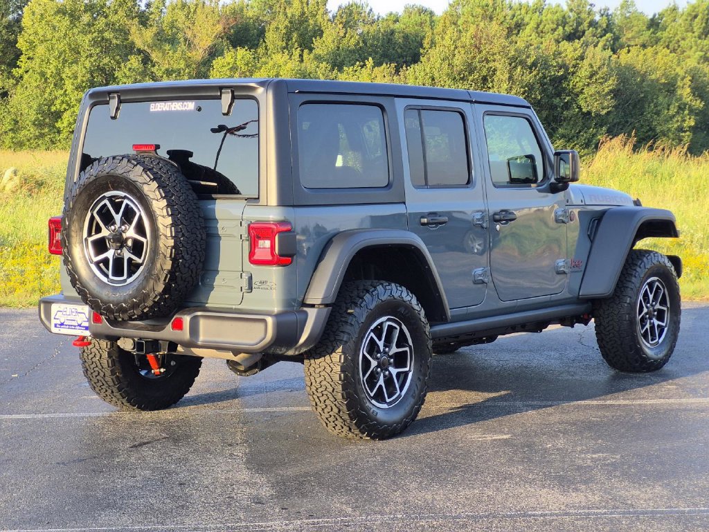 Used 2026 Jeep Wrangler Unlimited Rubicon AWD/4WD image 6
