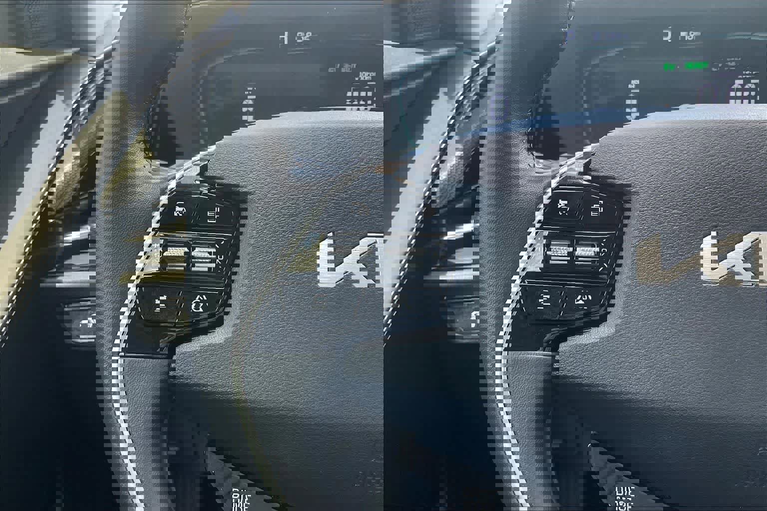 Used 2024 Kia Niro EX image 24