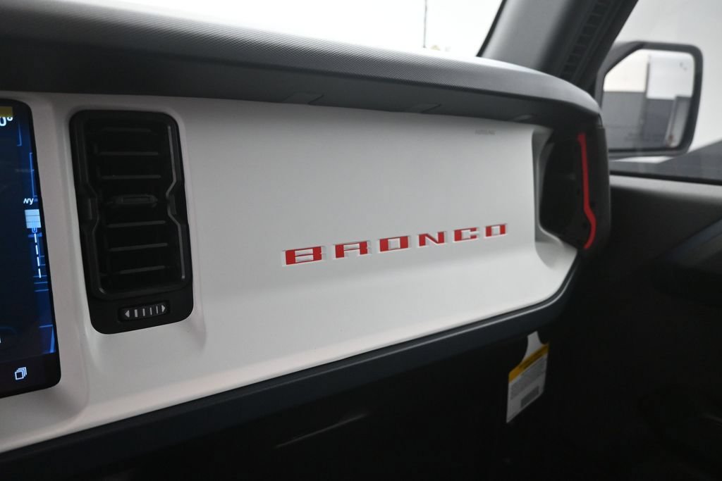 New 2026 Ford Bronco Heritage Edition AWD/4WD image 6