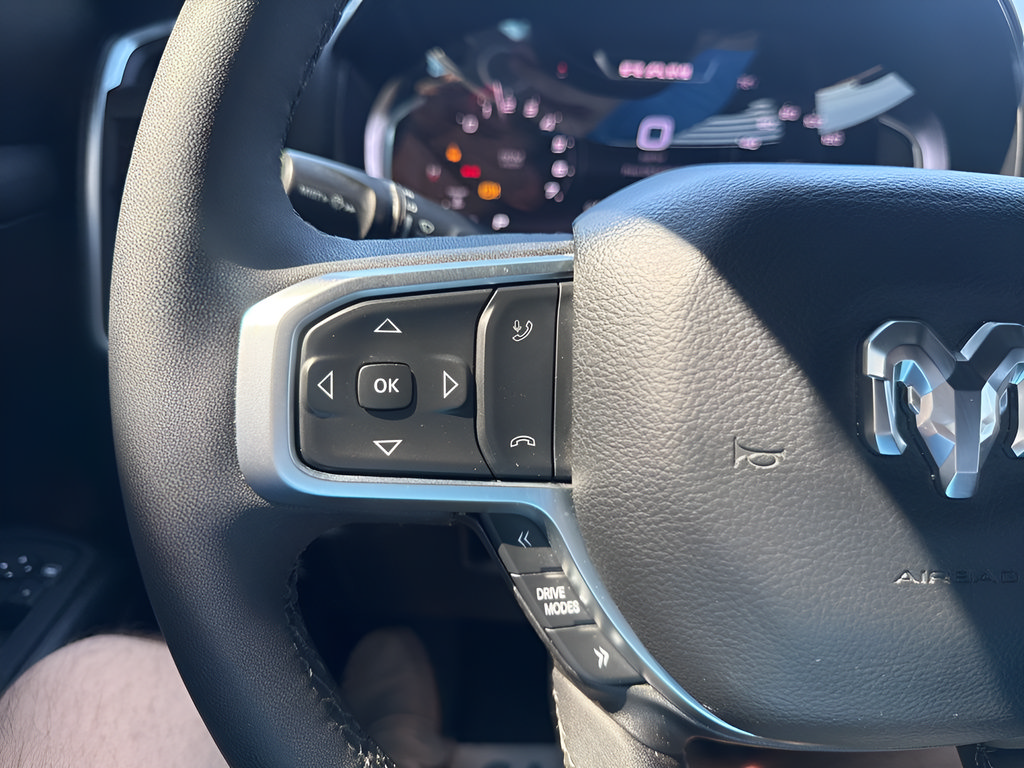 Used 2025 RAM 1500 Big Horn AWD/4WD image 18