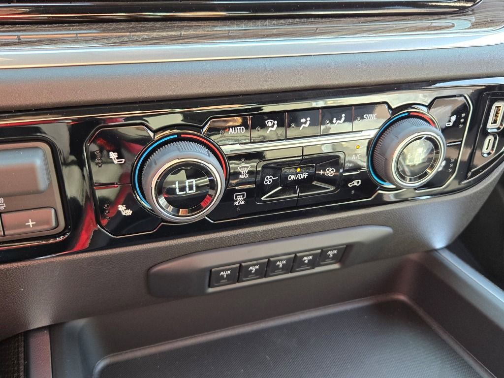 New 2026 Chevrolet Silverado 2500 LT w/ Trail Boss Package image 27