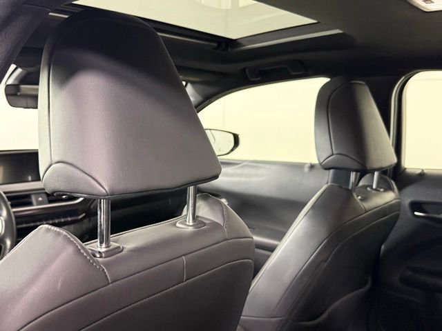 Used 2021 Lexus UX 200 w/ Premium Package FWD image 29