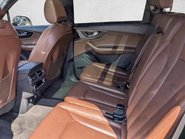 Used 2018 Audi Q7 3.0T Premium Plus w/ Premium Plus Package image 19