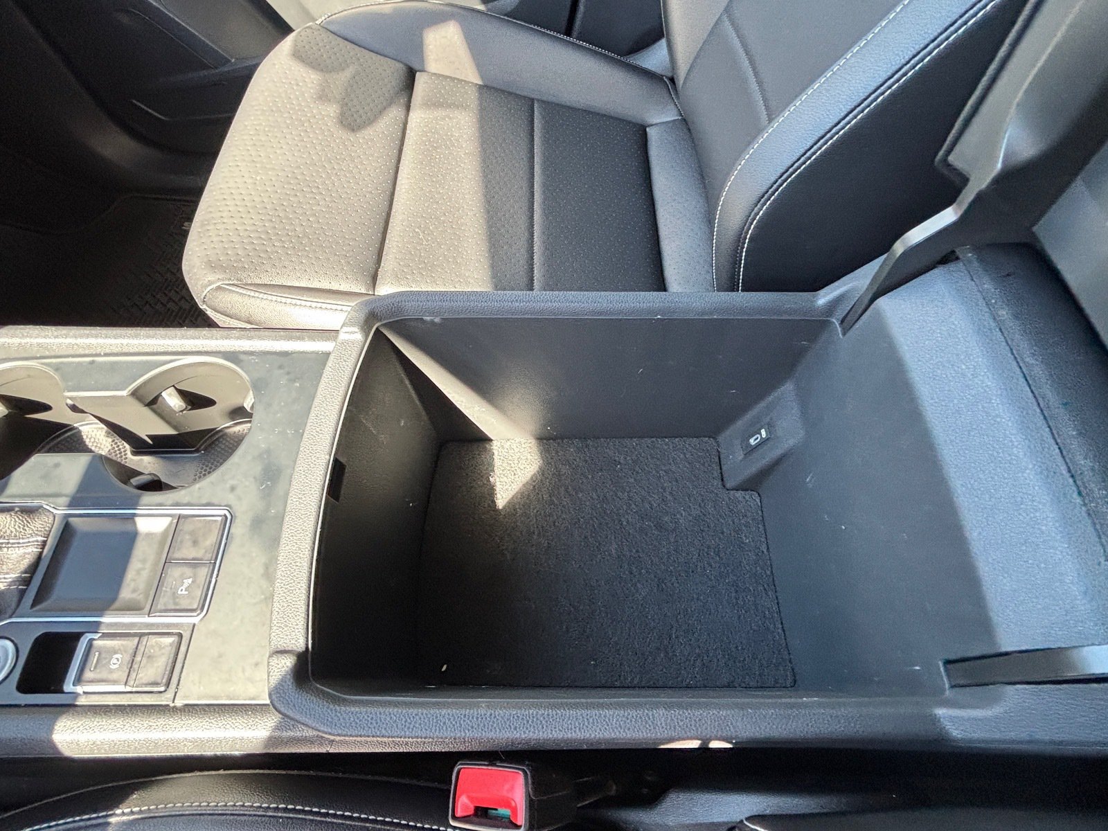 Used 2021 Volkswagen Atlas SE FWD image 18
