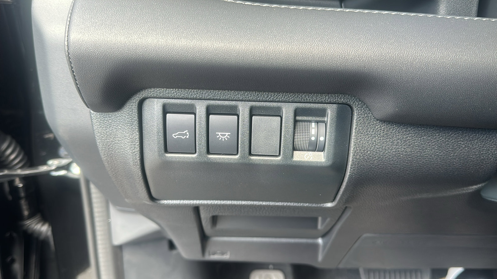 New 2025 Subaru Ascent Touring image 18