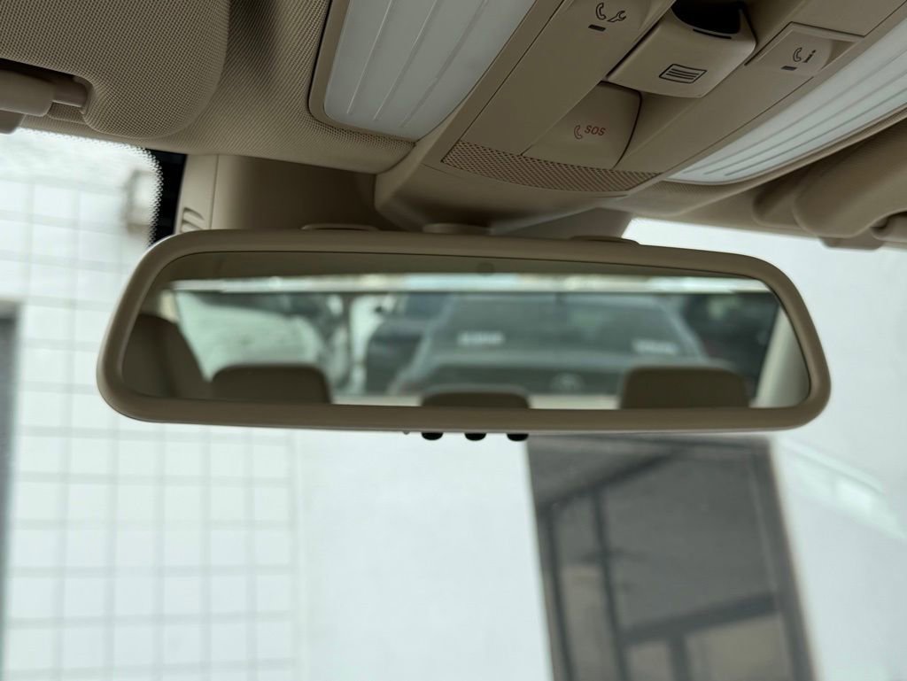 Used 2014 Mercedes-Benz E 350 Sedan image 45