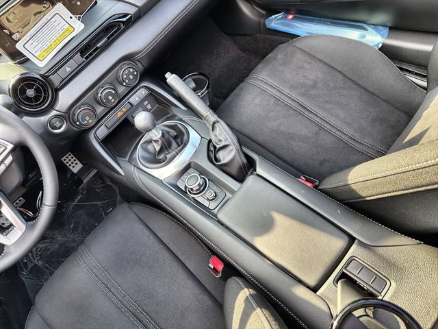 New 2026 MAZDA MX-5 Miata Club w/ Interior Package RWD image 21