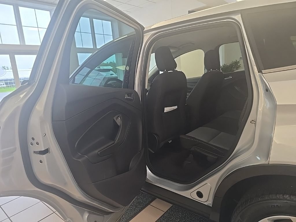 Used 2019 Ford Escape SE AWD/4WD image 25