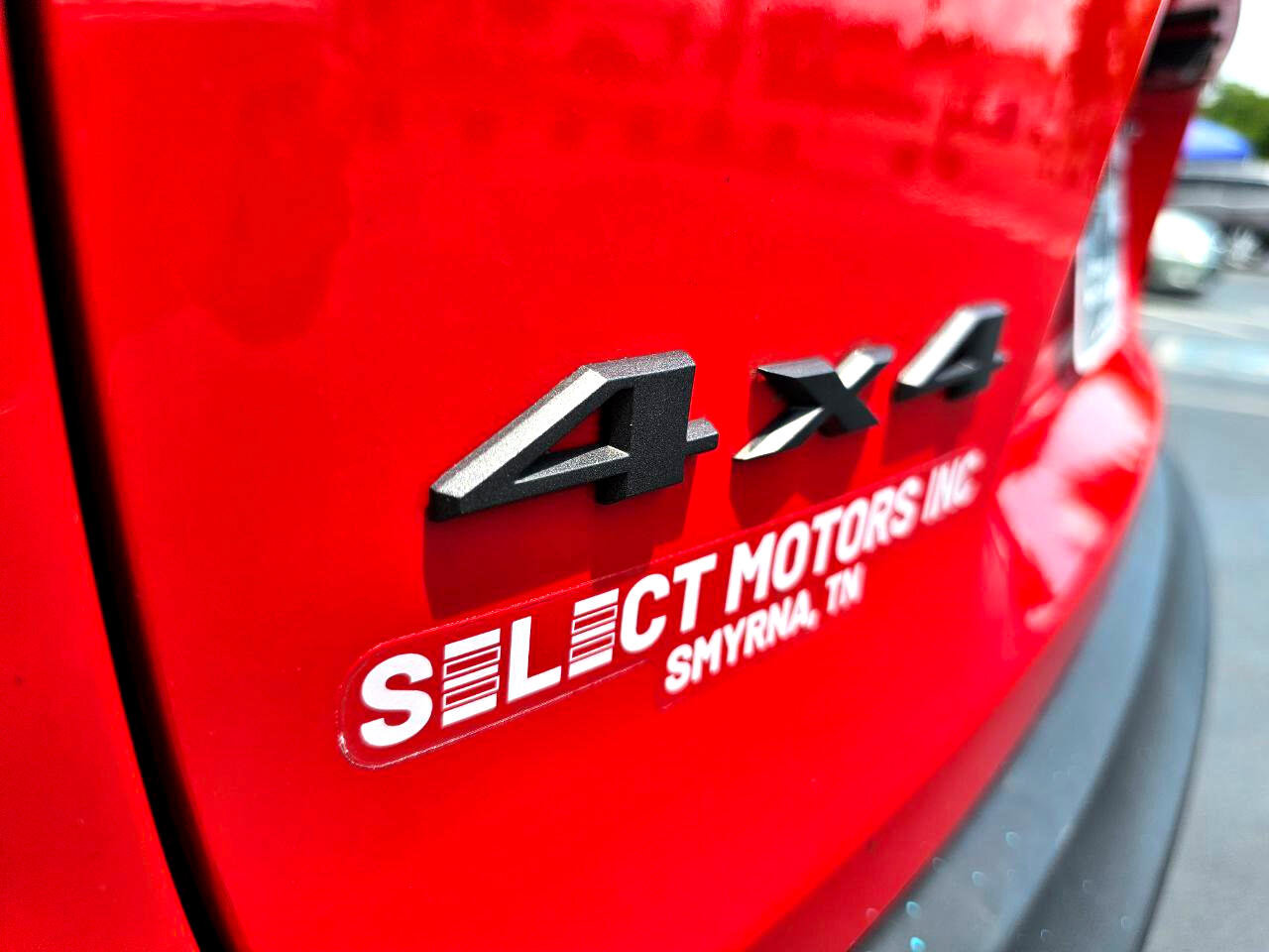 Used 2019 Jeep Cherokee Trailhawk w/ Cold Weather Group image 11