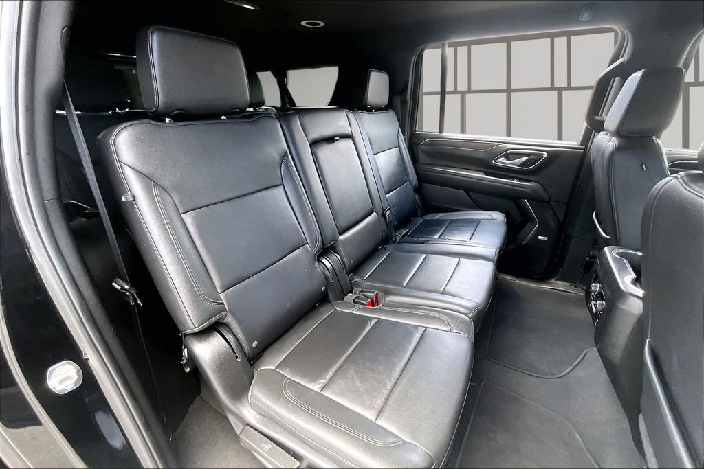 Used 2024 Chevrolet Suburban LT AWD/4WD image 24