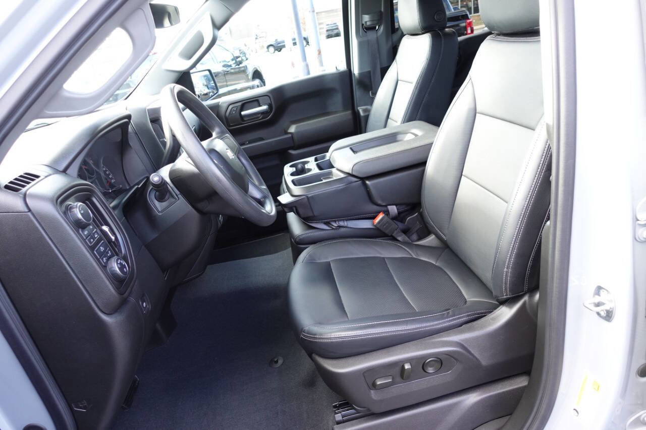 Used 2024 Chevrolet Silverado 1500 Custom AWD/4WD image 18