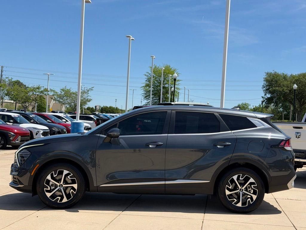 Used 2024 Kia Sportage EX image 7