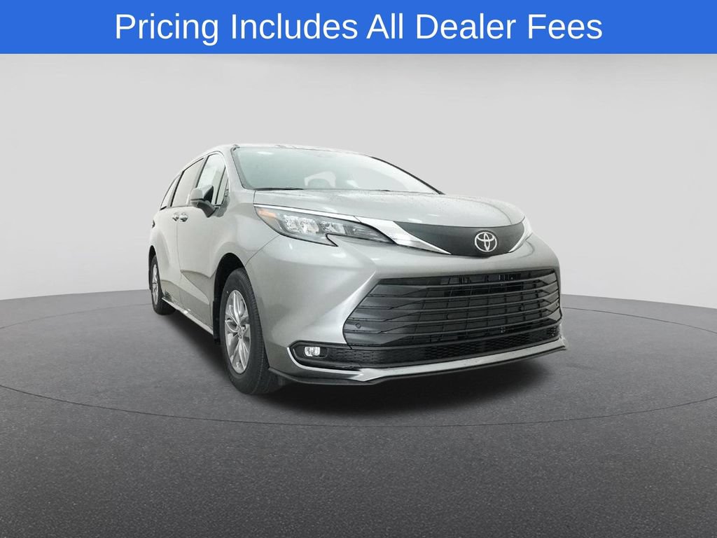 New 2026 Toyota Sienna XLE FWD image 30