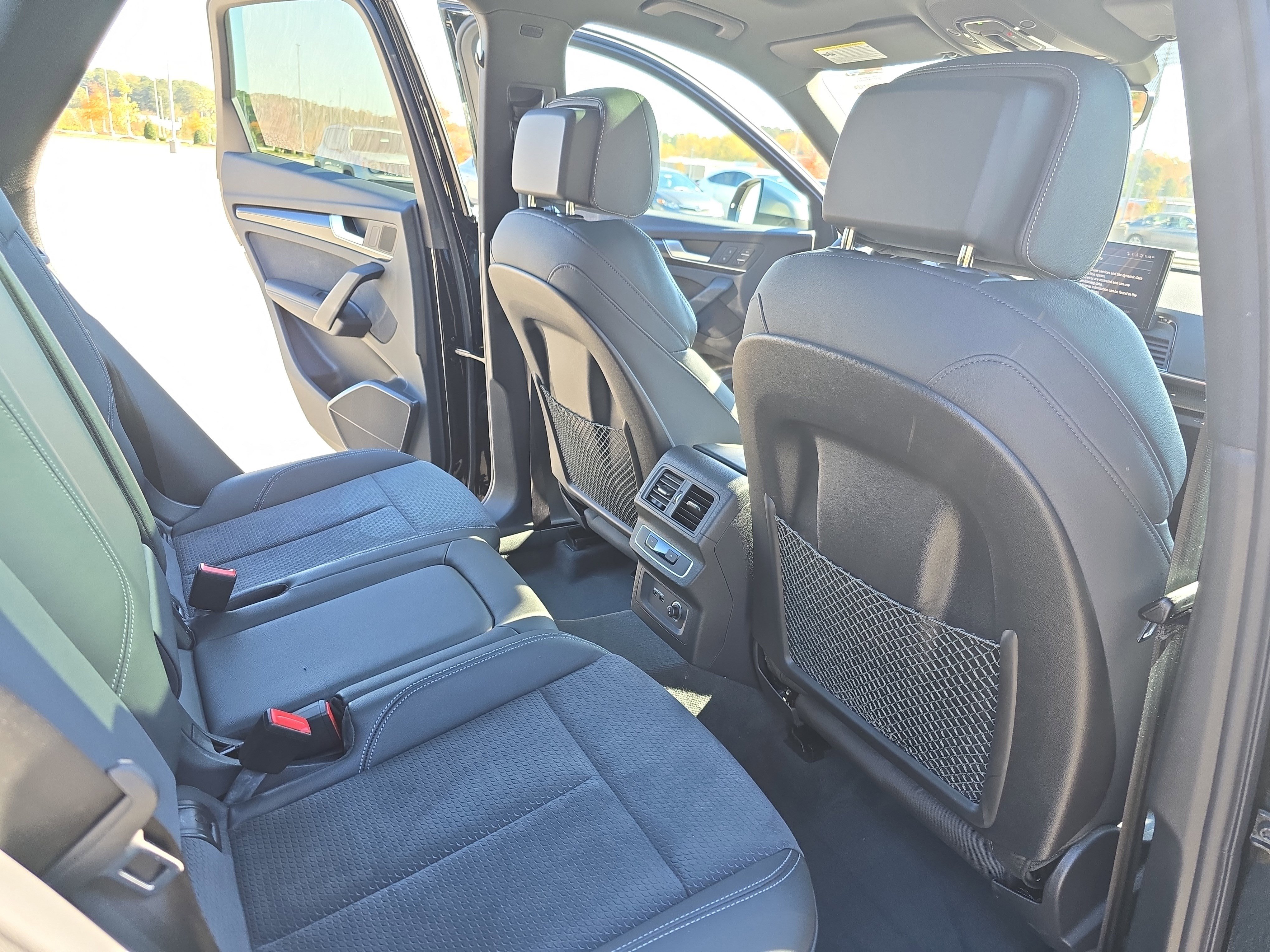 Used 2022 Audi SQ5 Premium Plus w/ Premium Plus Package image 11