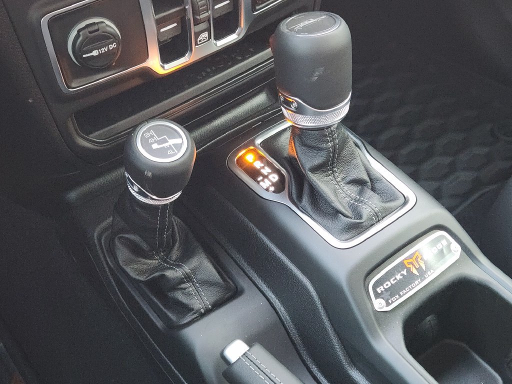 New 2025 Jeep Gladiator Mojave AWD/4WD image 15