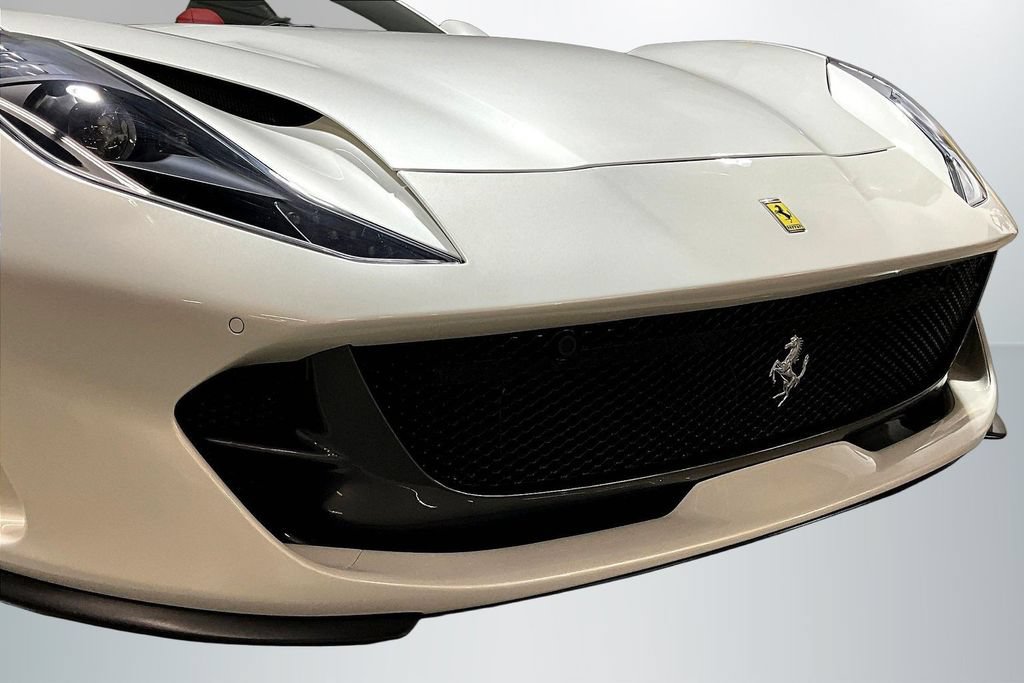 Used 2021 Ferrari 812 GTS RWD image 27