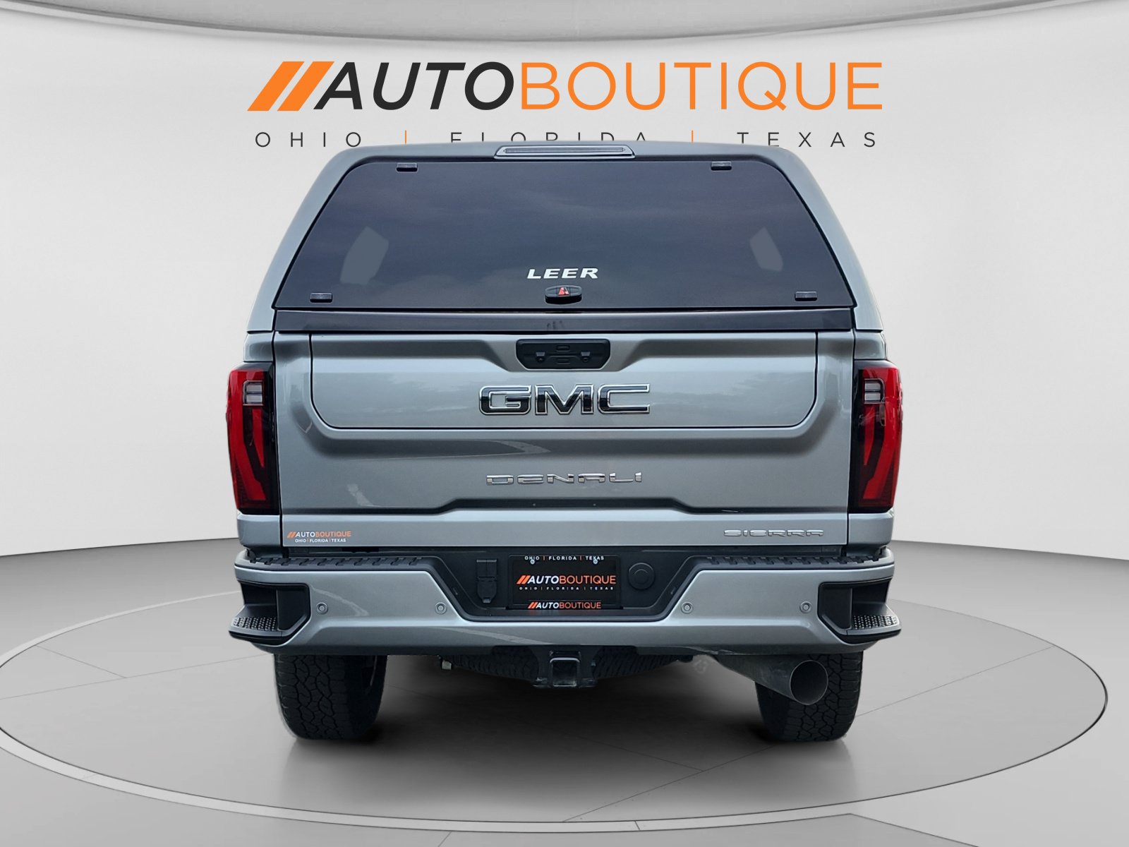 Used 2025 GMC Sierra 2500 Denali Ultimate w/ Max Trailering Package AWD/4WD image 4