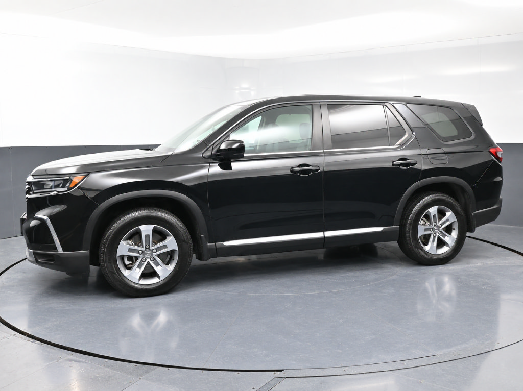 Used 2025 Honda Pilot EX-L image 5