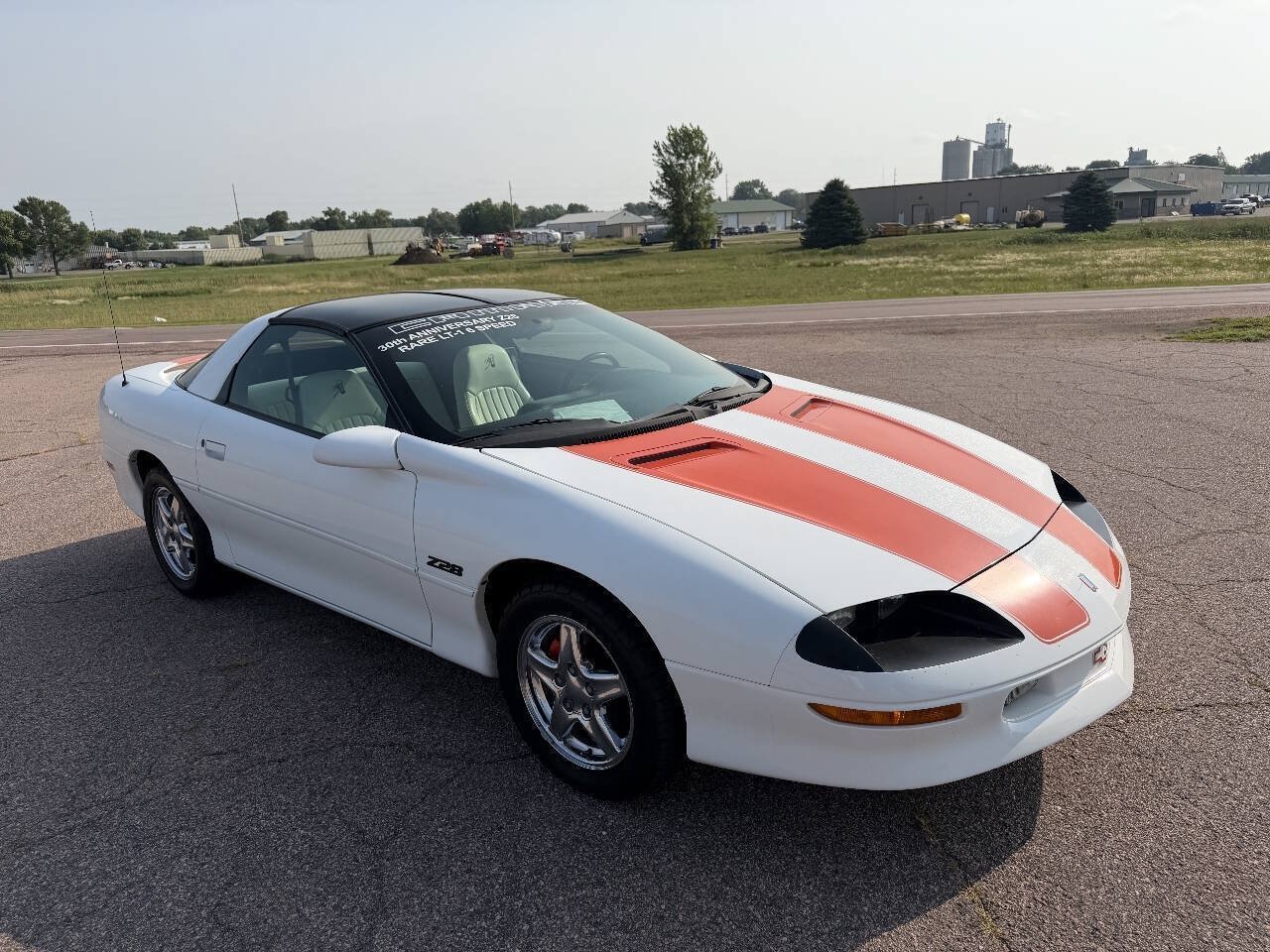 Used 1997 Chevrolet Camaro Z28 w/ Preferred Equipment Group 2 RWD image 4