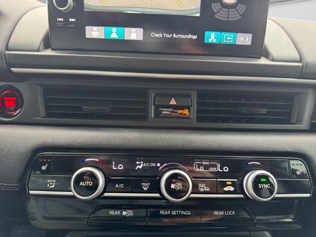 Used 2025 Honda Pilot Touring image 17