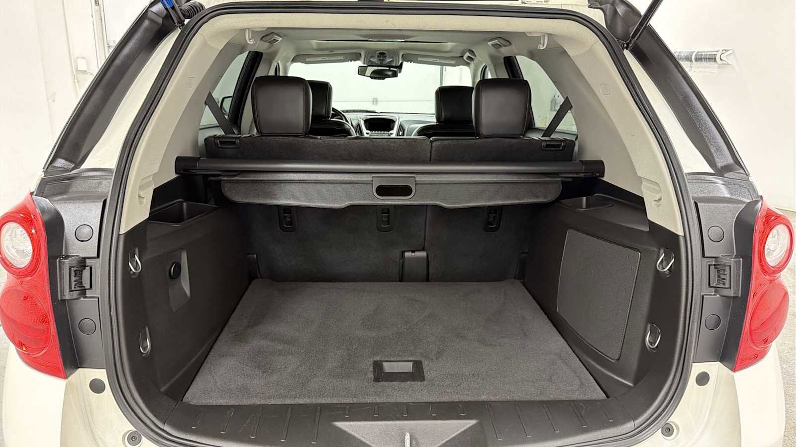 Used 2015 Chevrolet Equinox LTZ AWD/4WD image 27
