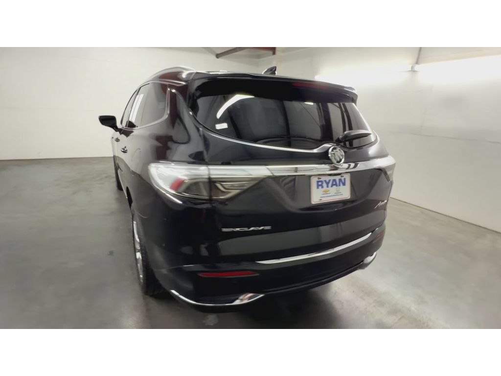 Used 2022 Buick Enclave Avenir w/ Avenir Technology Package FWD image 7