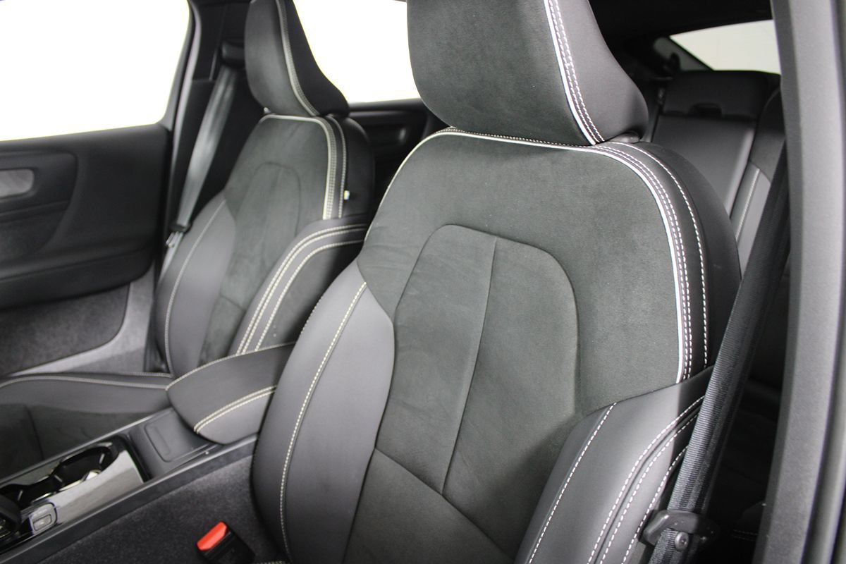 Used 2023 Volvo C40 P8 Recharge Plus AWD/4WD image 12