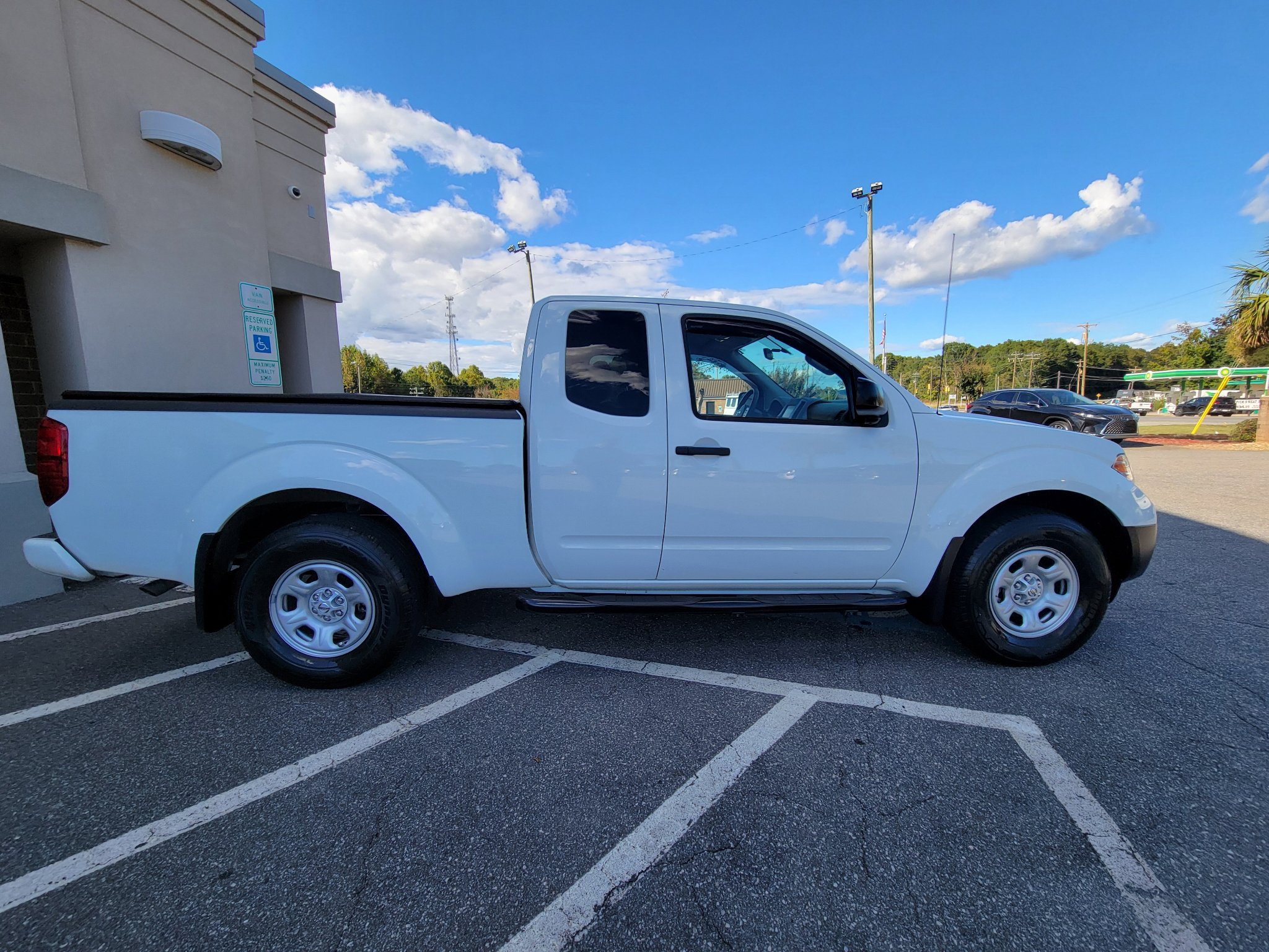 Used 2020 Nissan Frontier S w/ S Utility Package image 20