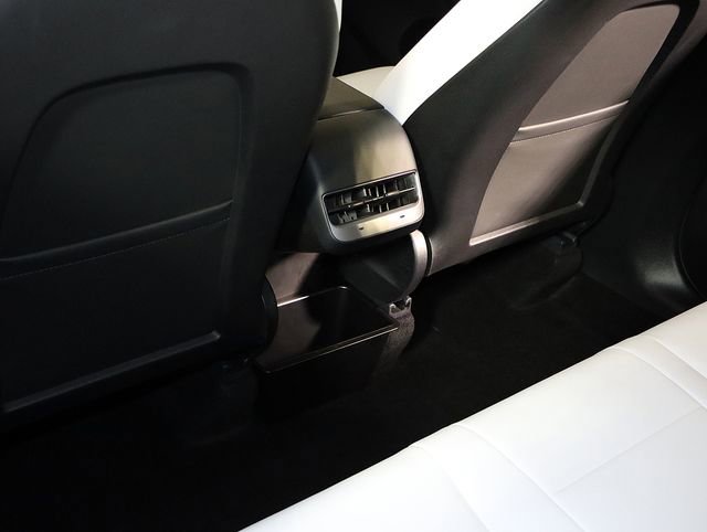 Used 2024 Tesla Model Y Performance image 25