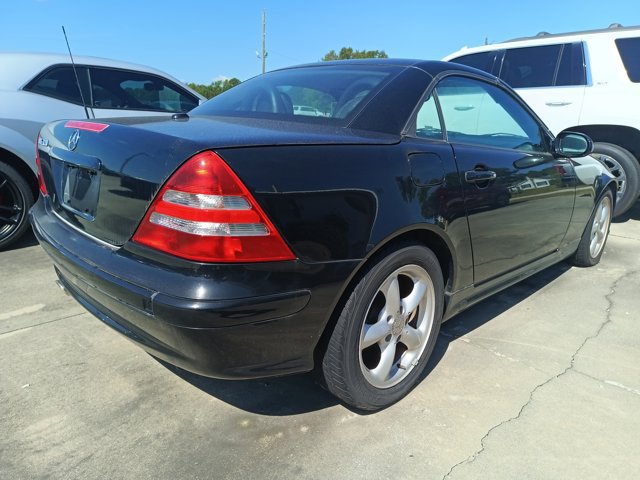 Used 2003 Mercedes-Benz SLK 320 image 3