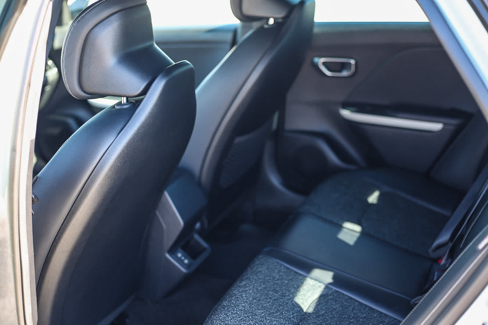Used 2025 Kia K4 GT-Line w/ GT-Line Sunroof Package FWD image 16
