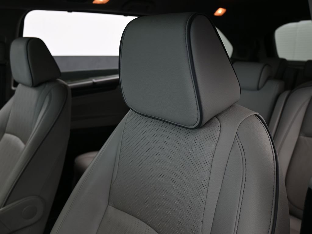 Used 2021 Honda Odyssey Elite image 17